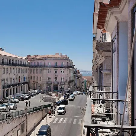 Charming In Baixa *