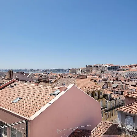 Charming In Baixa