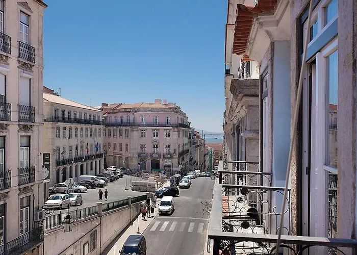 Charming In Baixa *