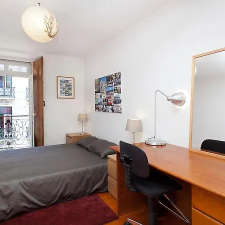 Charming In Baixa Privatunterkunft